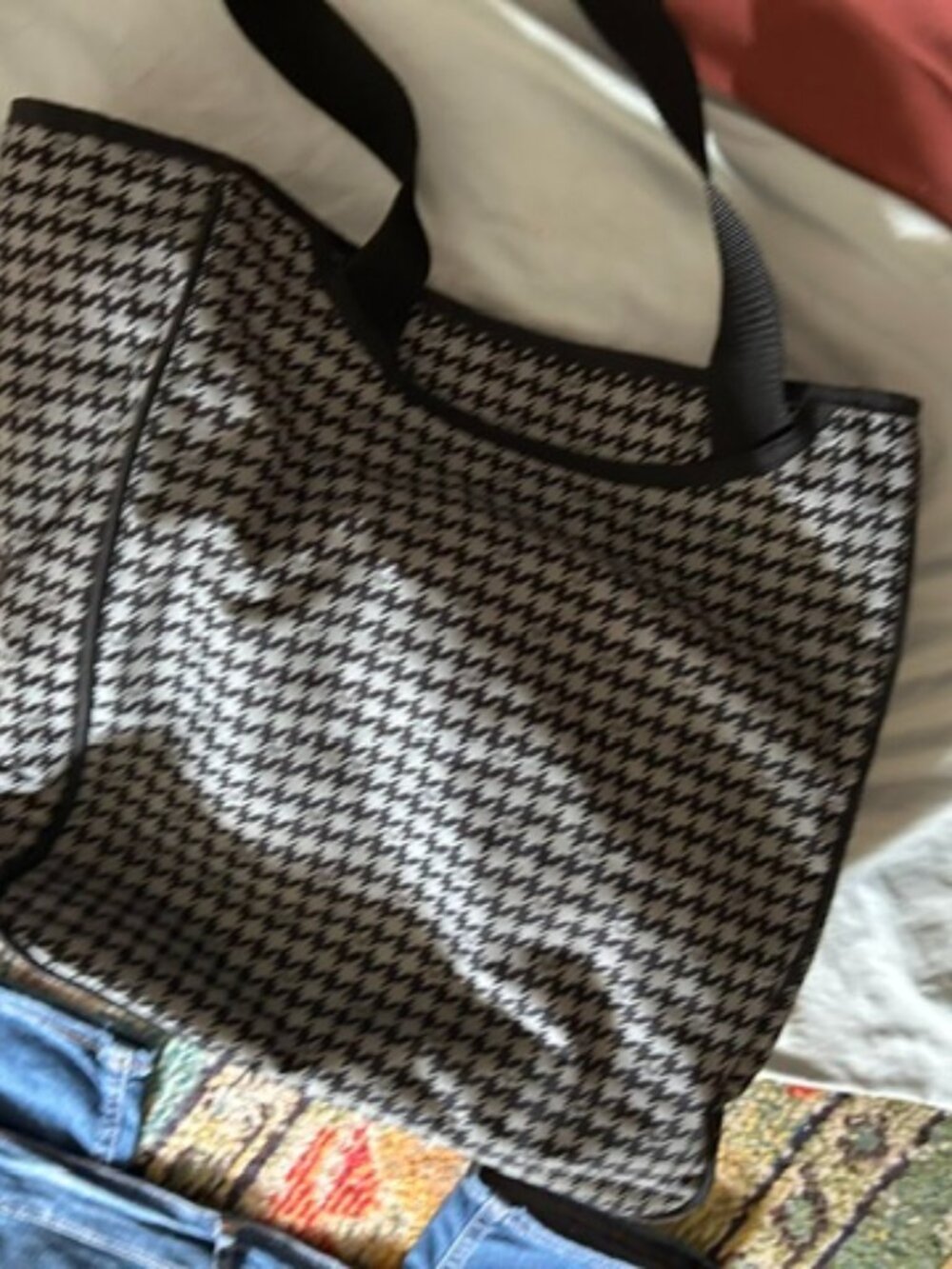 ROXY 15" x 14" tote bag carry on travel gray black print